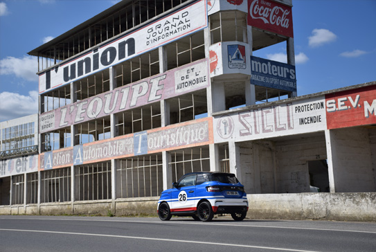 JS50 REVO D+ sur le circuit de Reims-Gueux